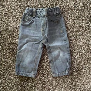 Carter’s grey jeans sz9 mos! Worn once excellent!